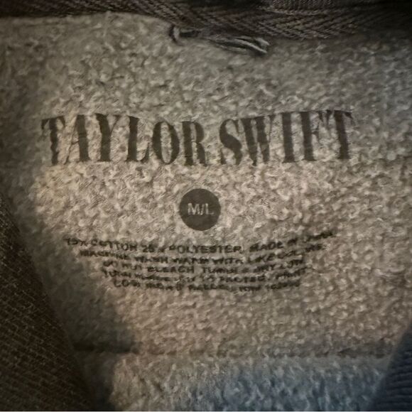 Official Taylor Swift Reputation Hoodie - Picture 3 of 4